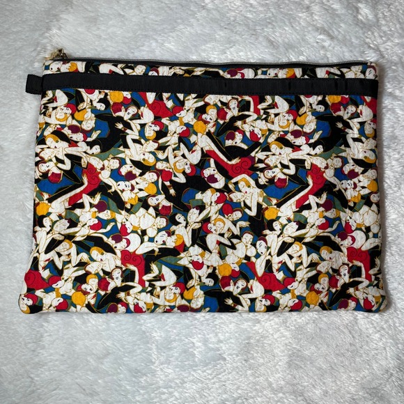 Carolina Herrera Handbags - Carolina Herrera Target Neiman Marcus Graphic Print Pouch Clutch Pop Art